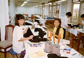 ベトナム高級手縫い仕立て着物の31年 KIMONO E JAPAN